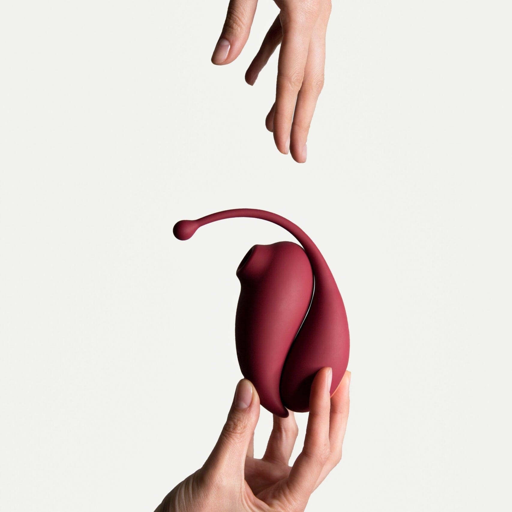 Adrien Lastic® Inspiration App-Enabled Clitoral Suction Vibrating Egg - Rolik®