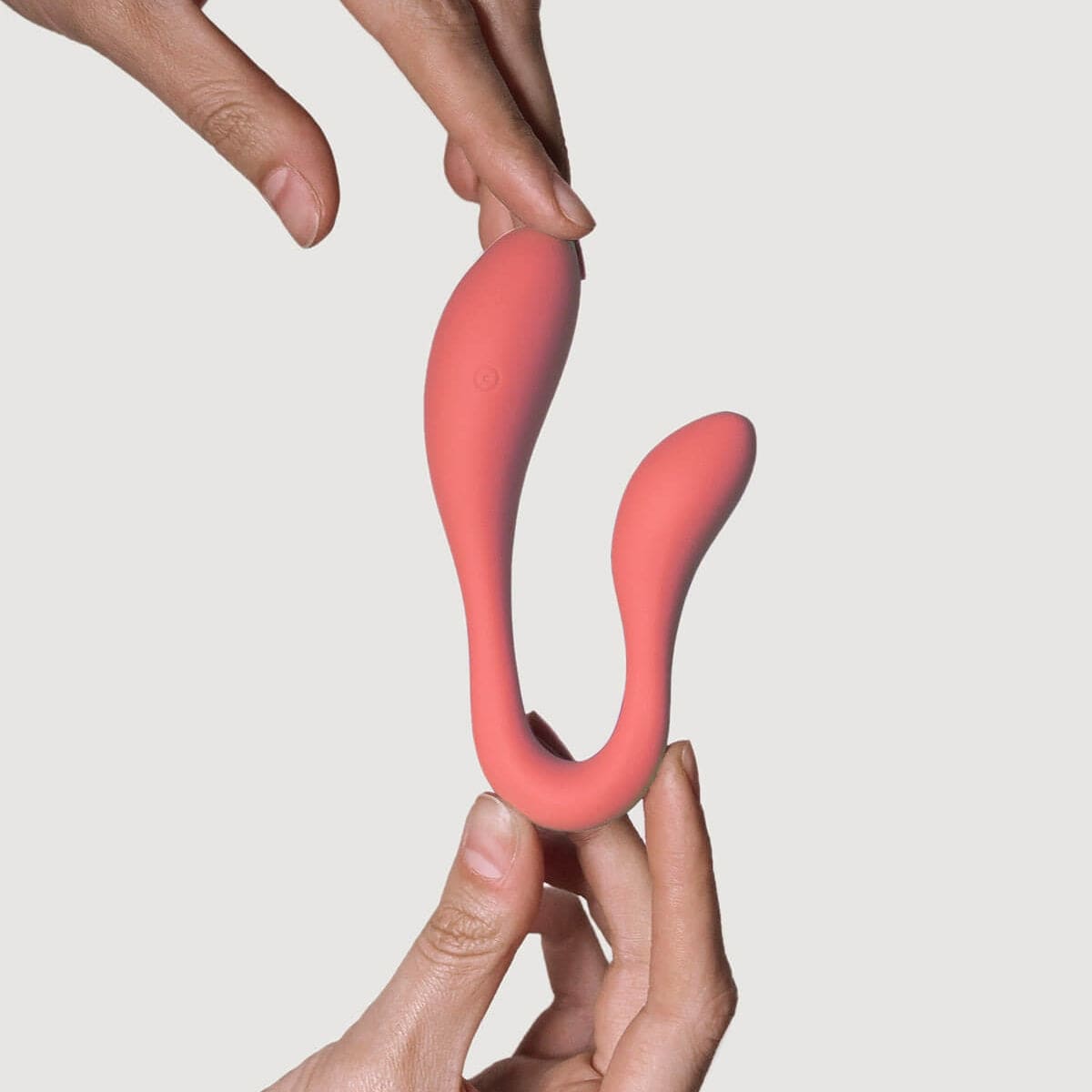 Adrien Lastic Couple Secrets 2.0 App-Enabled Hands-Free Double Penetration Vibrator - Rolik®