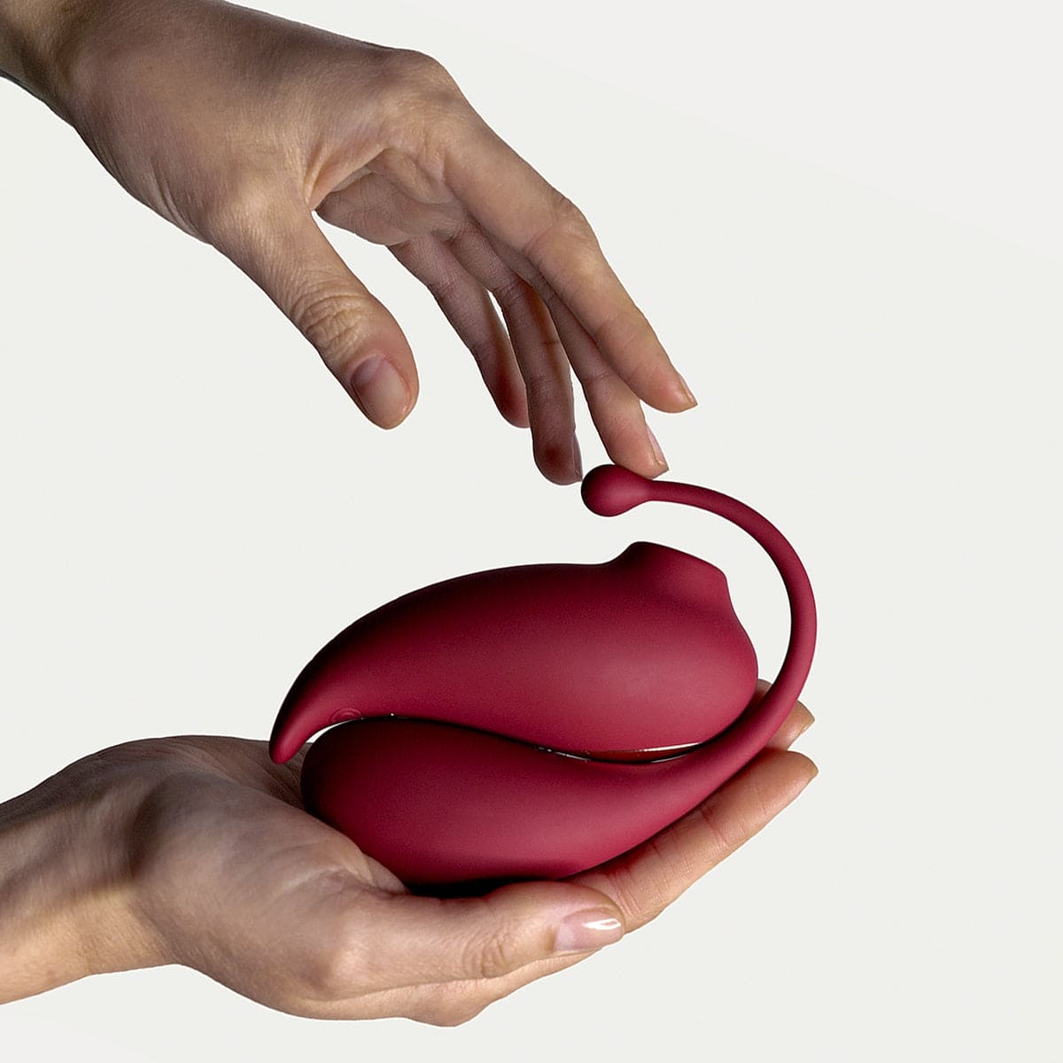 Adrien Lastic® Inspiration App-Enabled Clitoral Suction Vibrating Egg - Rolik®