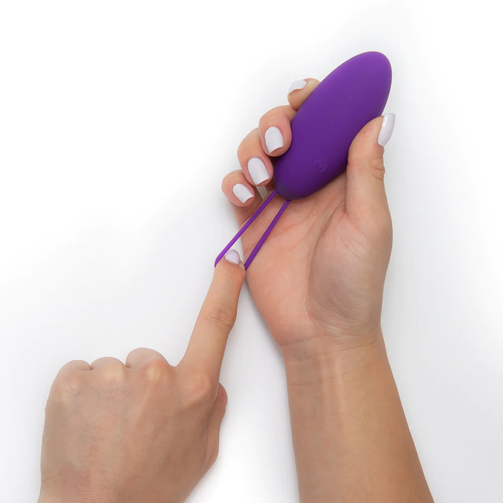 Blush Novelties® Wellness Imara Vibrating Egg with Remote - Rolik®