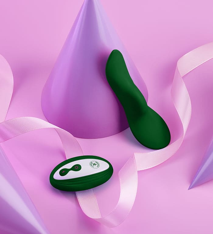 FemmeFunn Unda Remote Panty Vibrator Green - Rolik®