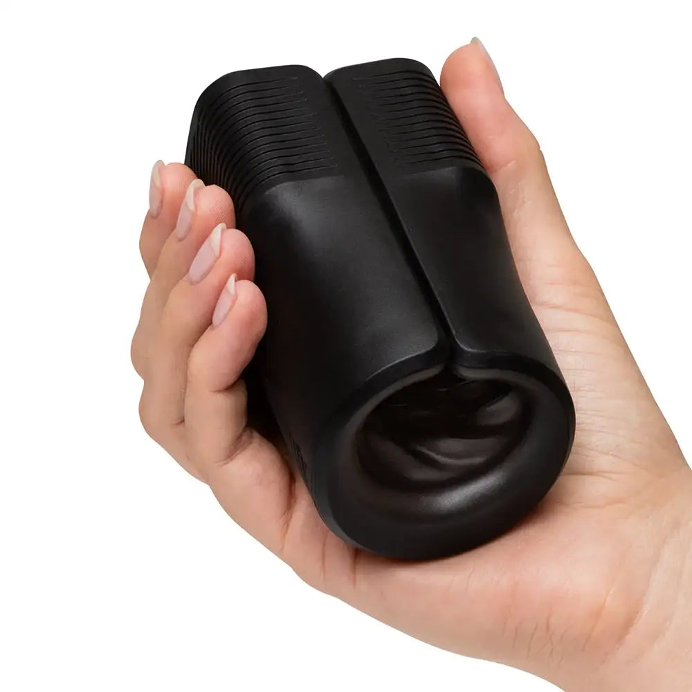 Arcwave Zing Vibrating Stroker Black Masturbator