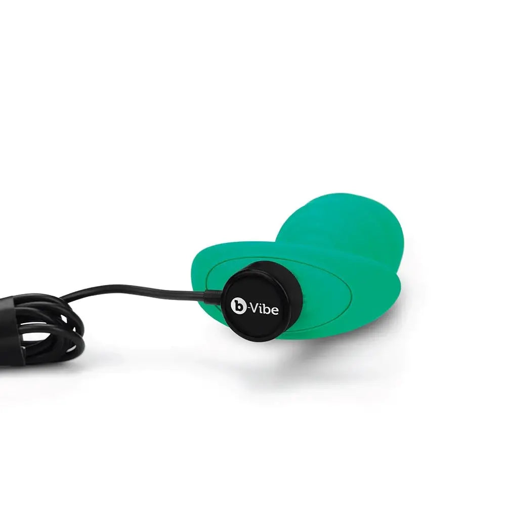 b-Vibe™ x Zoë Ligon Twist Vibrating Butt Plug - Green