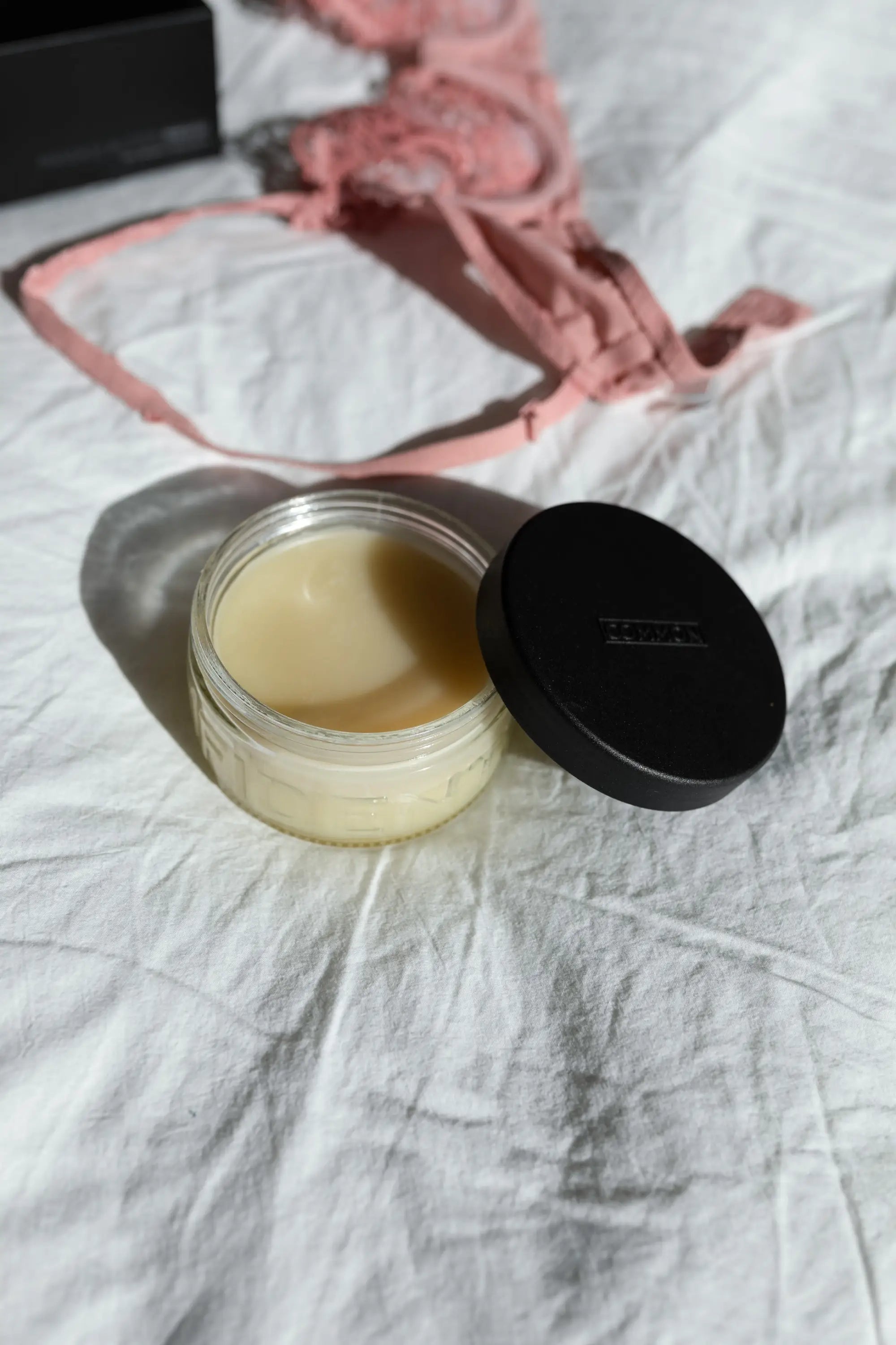 Common Confidential Massage Butter