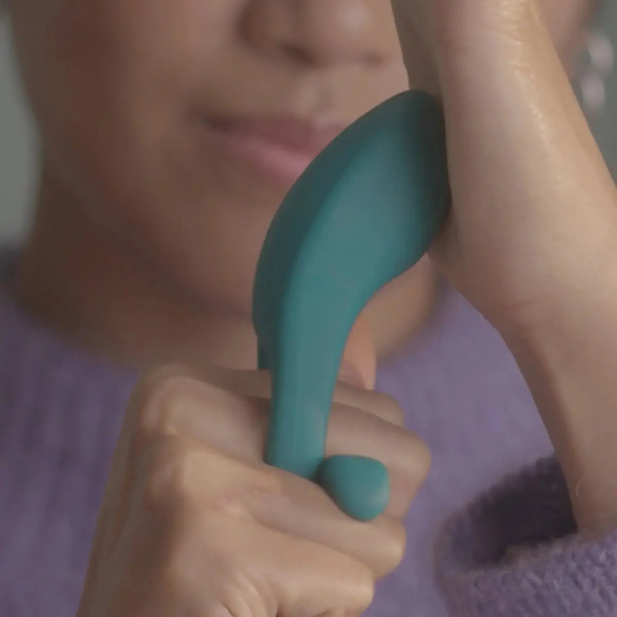 Dame Hug Vibrating Couples C - Ring - Rolik®