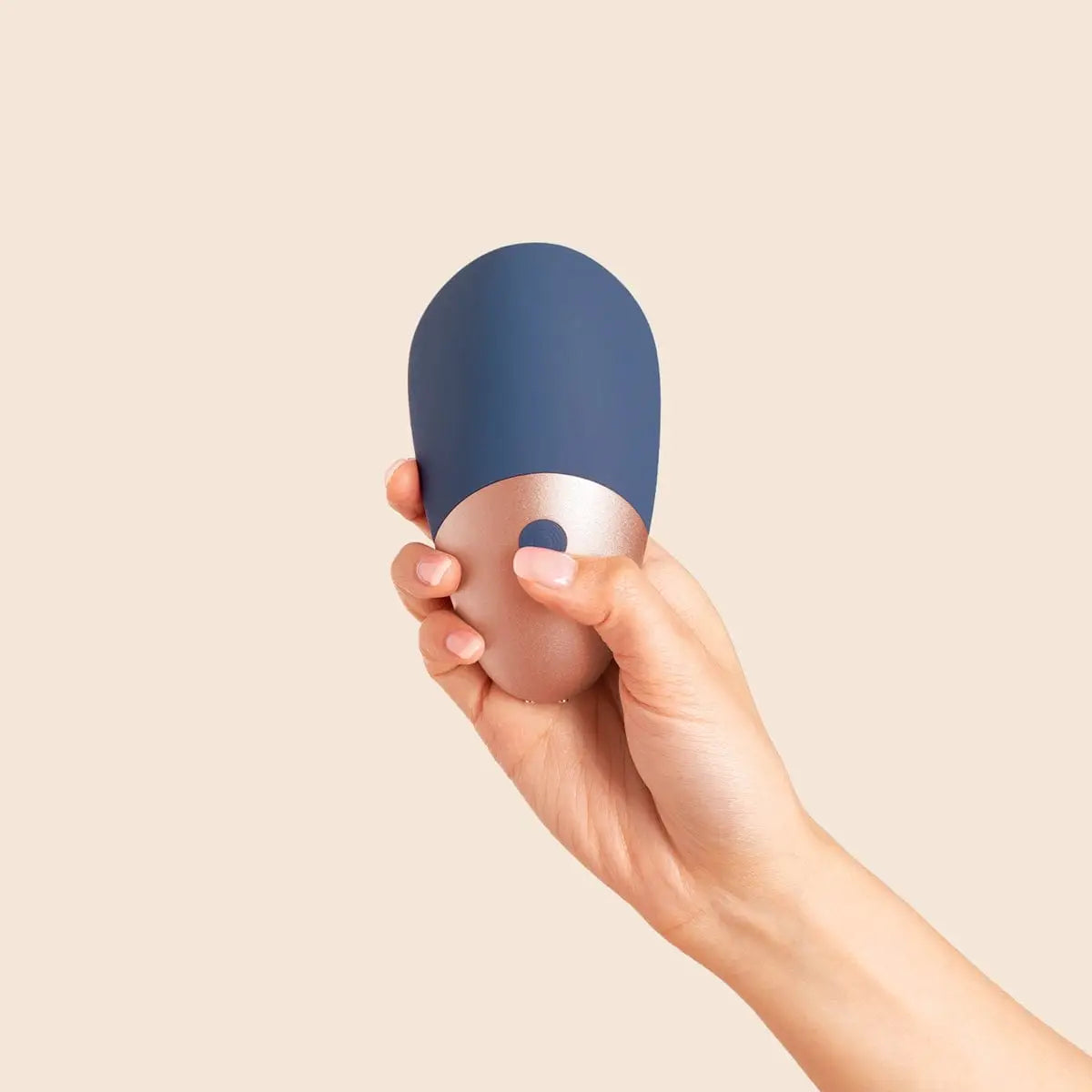 Deia™ The Arouser Pulsating External Stimulator - Rolik®