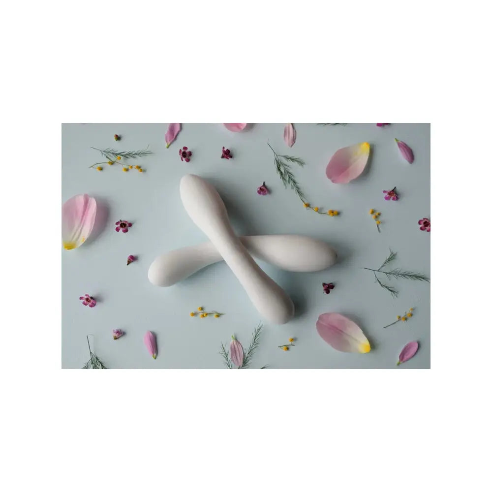 Dalia Handmade Porcelain Dildo - White