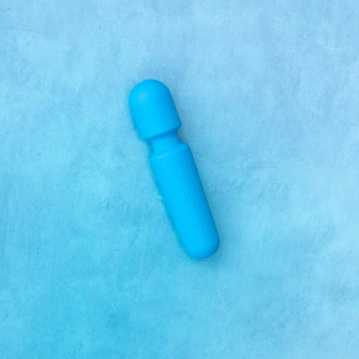 Emojibator® Tiny Wand Vibrator - Rolik®