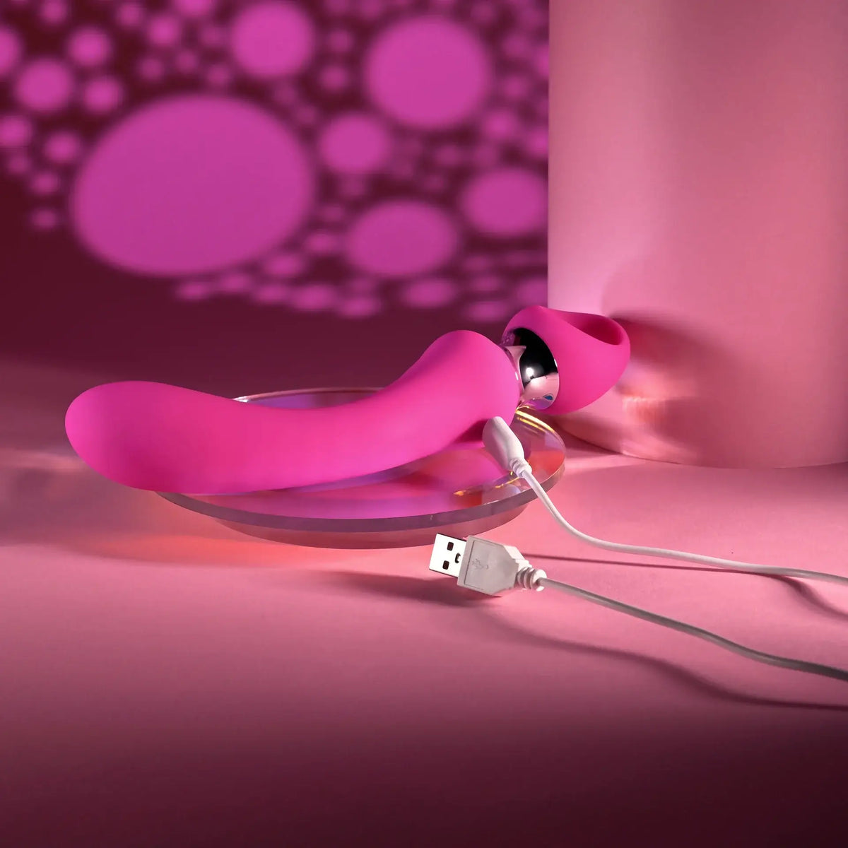 Evolved® Novelties Evolved Kiss the Ring Rechargeable G-Spot Vibrator Hot Pink