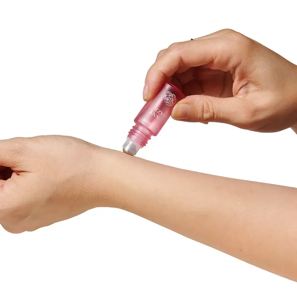 Eye of Love Day to Night Pheromone Parfum Roll-on Set