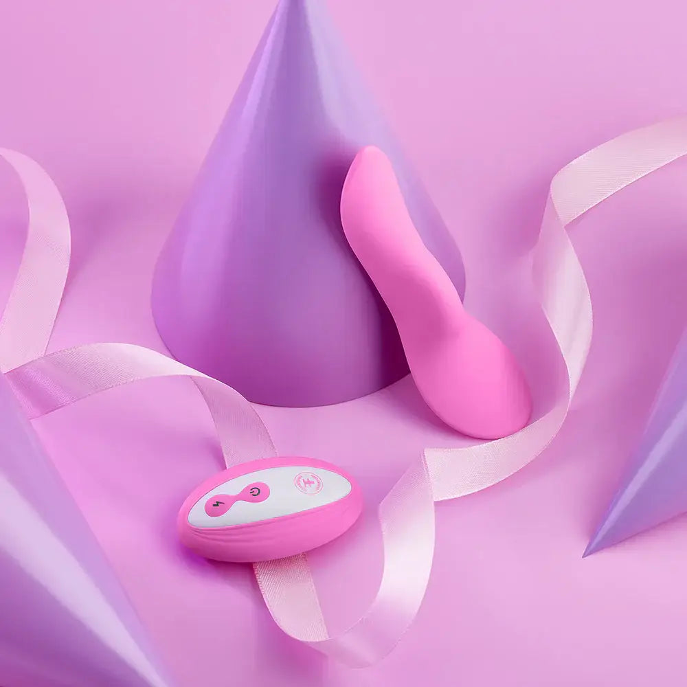 FemmeFunn Unda Remote Panty Vibrator