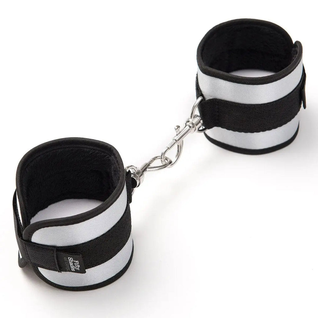 Fifty Shades of Grey Totally His Handcuffs - Rolik®