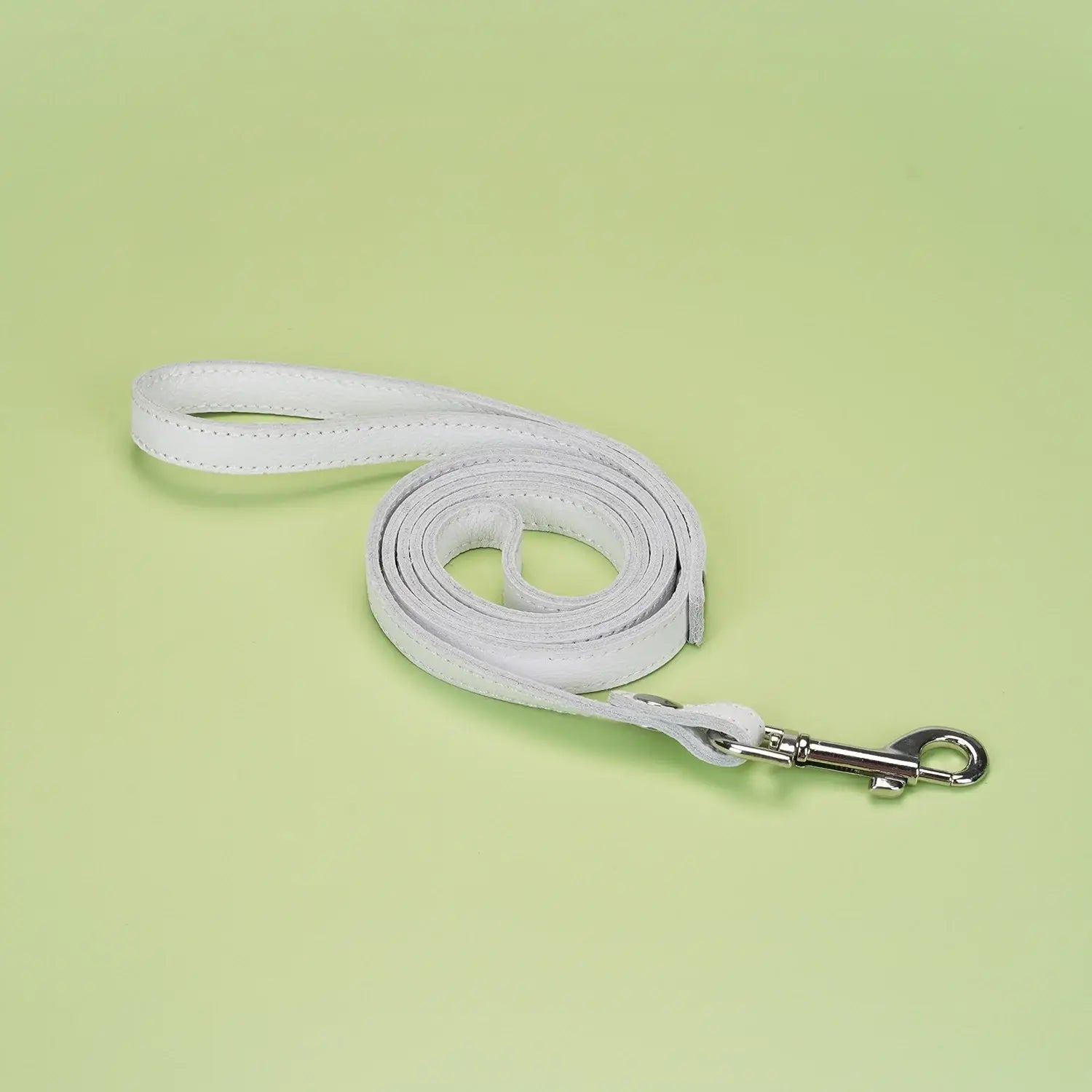 Fuji White Collection Leather Collar with Leash - Restraints