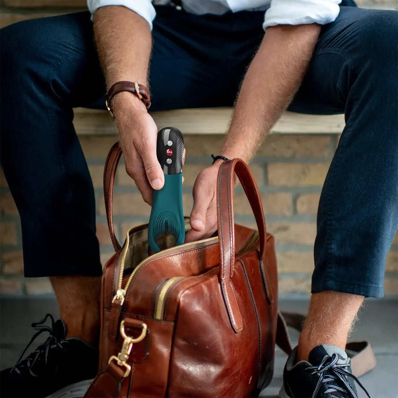 Fun Factory Manta Vibrating Stroker - Flexible Wings & Deep Rumble Teal