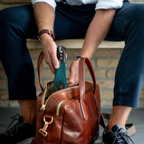 Fun Factory Manta Vibrating Stroker - Flexible Wings & Deep Rumble Teal