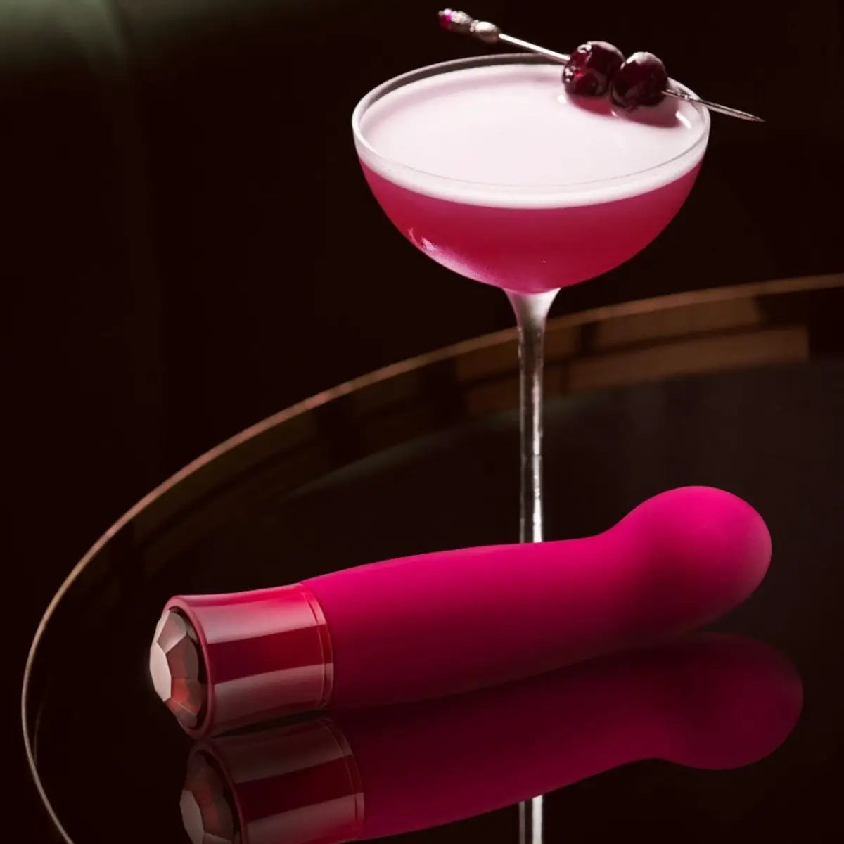 Oh My Gem® Garnet Classy Rechargeable Vibrator - Rolik®