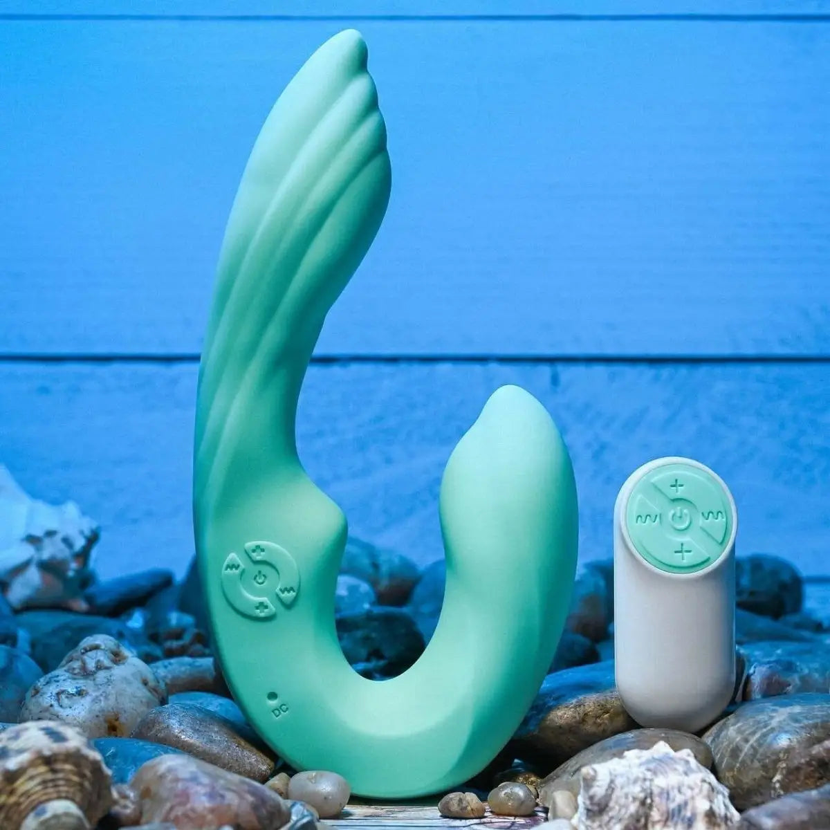 Gender X Strapless Seashell Wearable Dual Vibrator - Rolik®