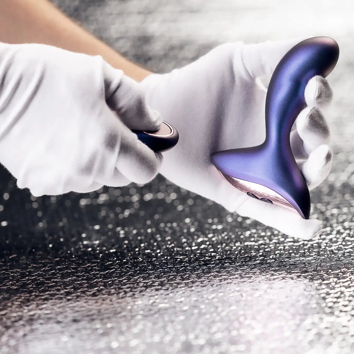 Hueman Intergalactic Remote Anal Vibrator - Rolik®