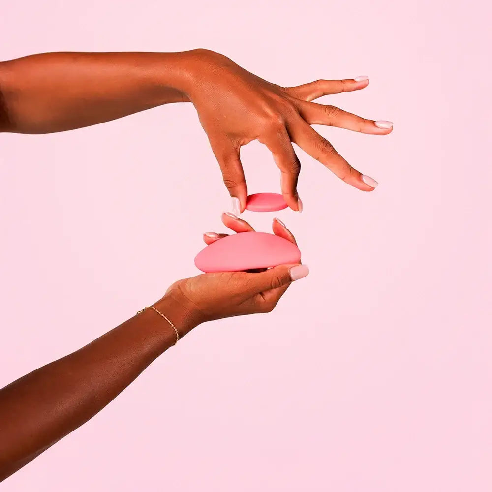 Je Joue ILY Wearable Panty Vibrator Pink