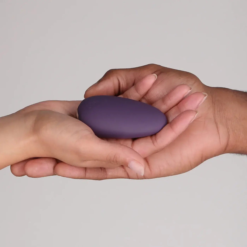 Je Joue MiMi Soft Vibrator - Premium Silicone Clitoral Massager