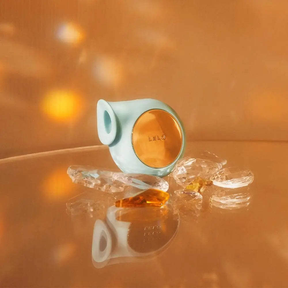 LELO Sila™ Sonic Clitoral Massager - Rolik®