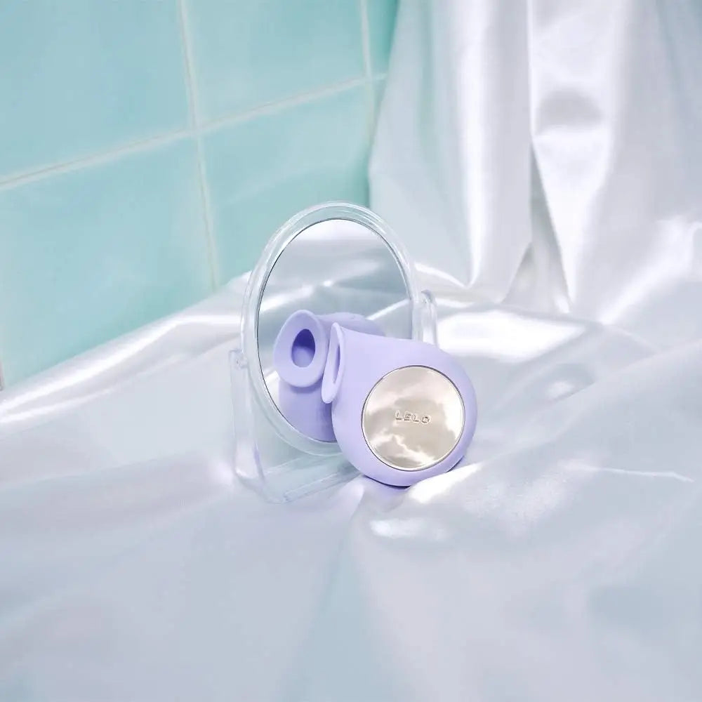 LELO Sila™ Sonic Clitoral Massager - Rolik®