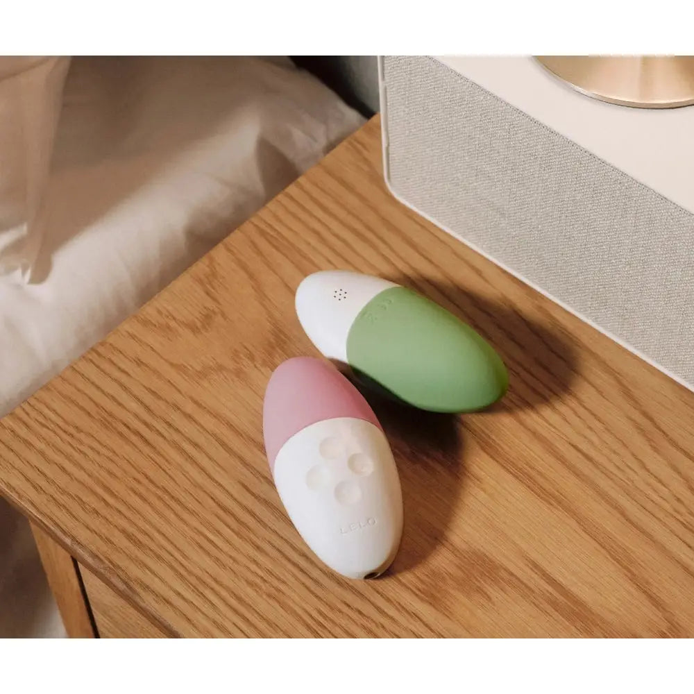 LELO Siri™ 3 Sound - Activated Clitoral Vibrator - Rolik®