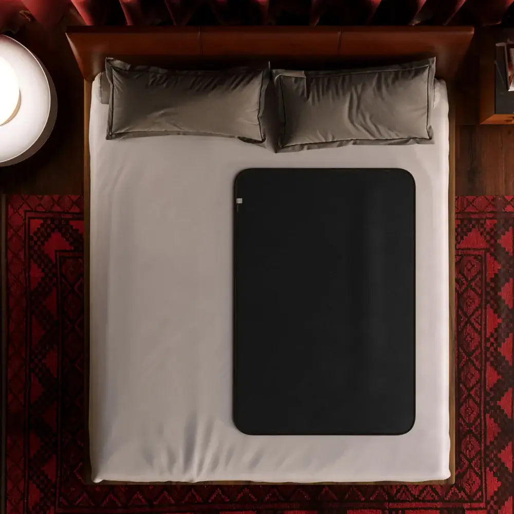 Black / Travel Fascinator Throw