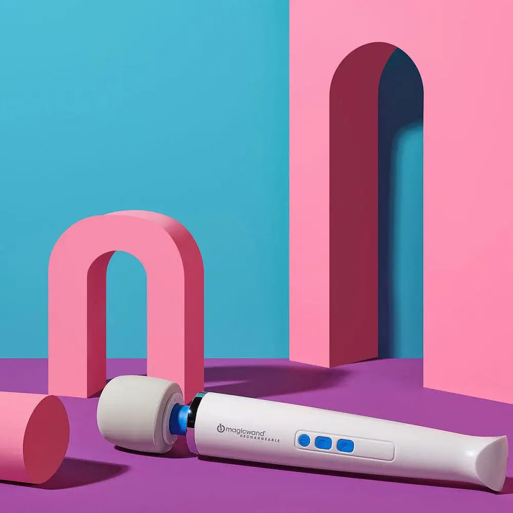 Magic Wand Rechargeable New York Times Wirecutter Pick - White - Vibrator