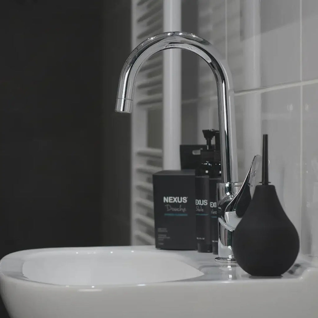 Nexus® Non - Return Valve Anal Douche - Black