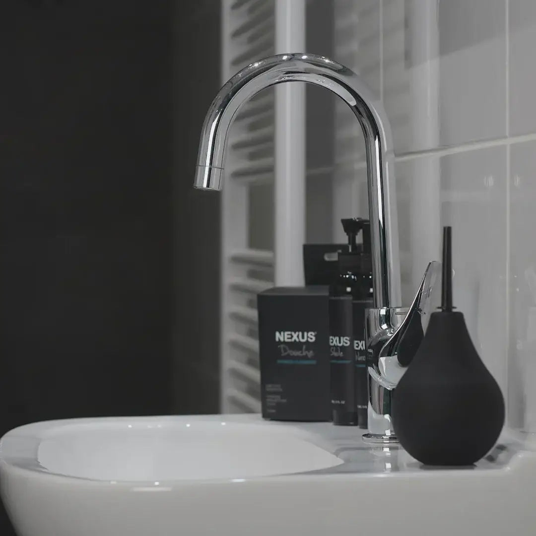 Nexus® Non - Return Valve Anal Douche - Black