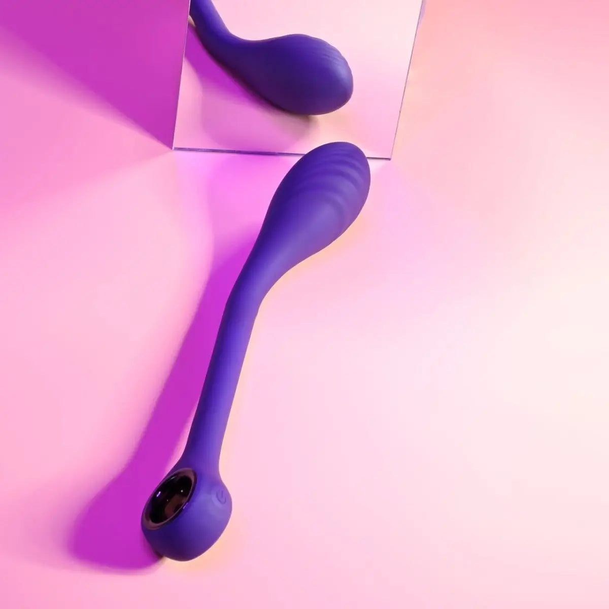 Playboy Pleasure Spot On G - Spot Vibrator - Rolik®