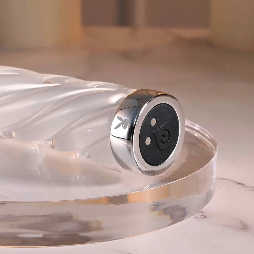 Playboy In A Twist Rechargeable Vibrating Glass Vibrator - Rolik®