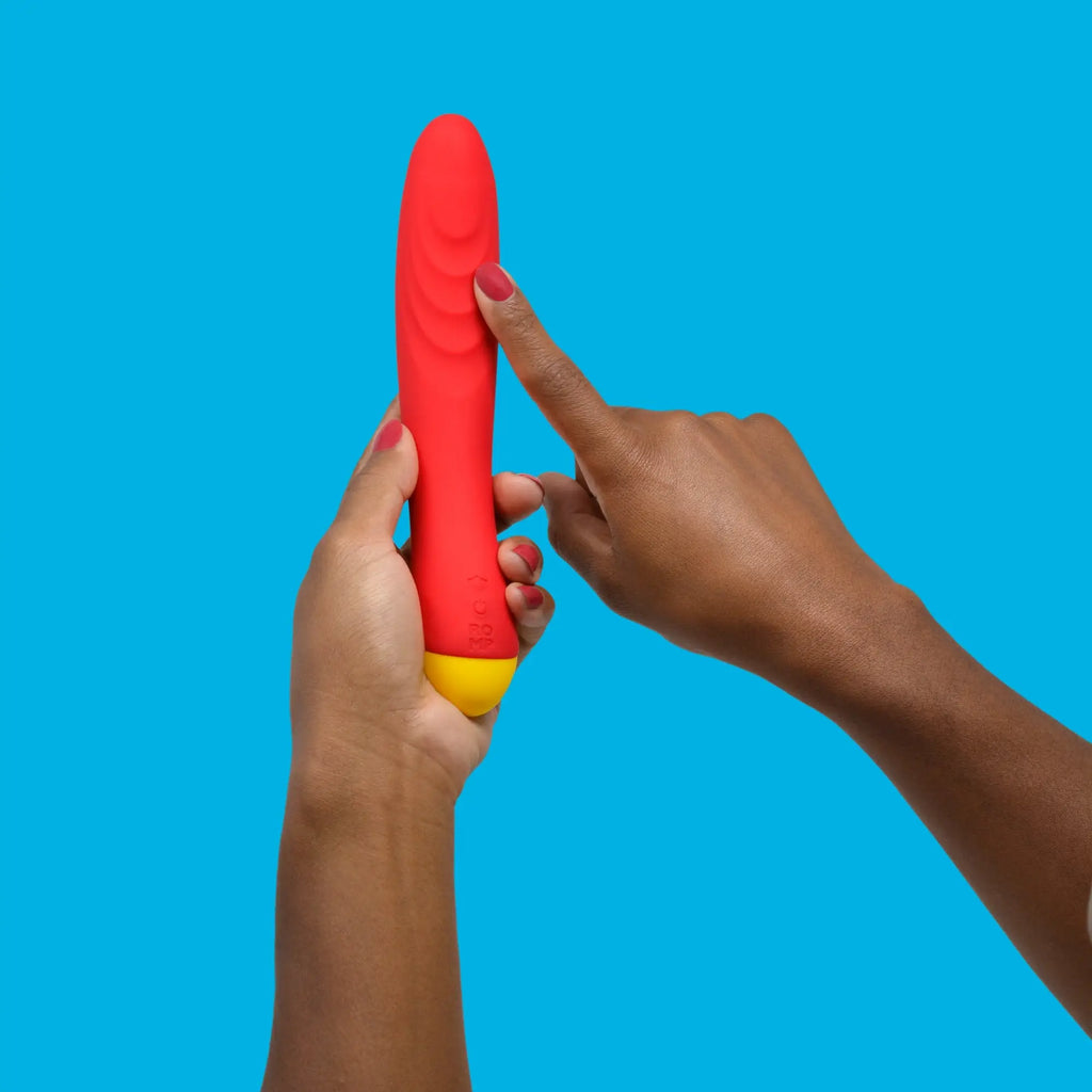 ROMP™ ROMP Hype Rechargeable Silicone G-Spot Vibrator Red