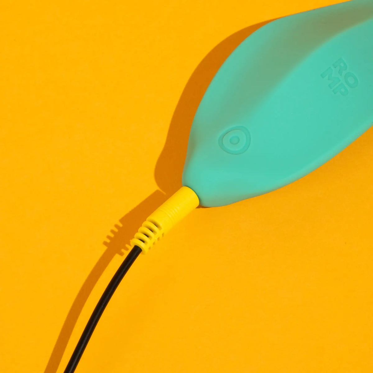 ROMP™ Romp Wave Lay-On Clitoral Vibrator Seafoam