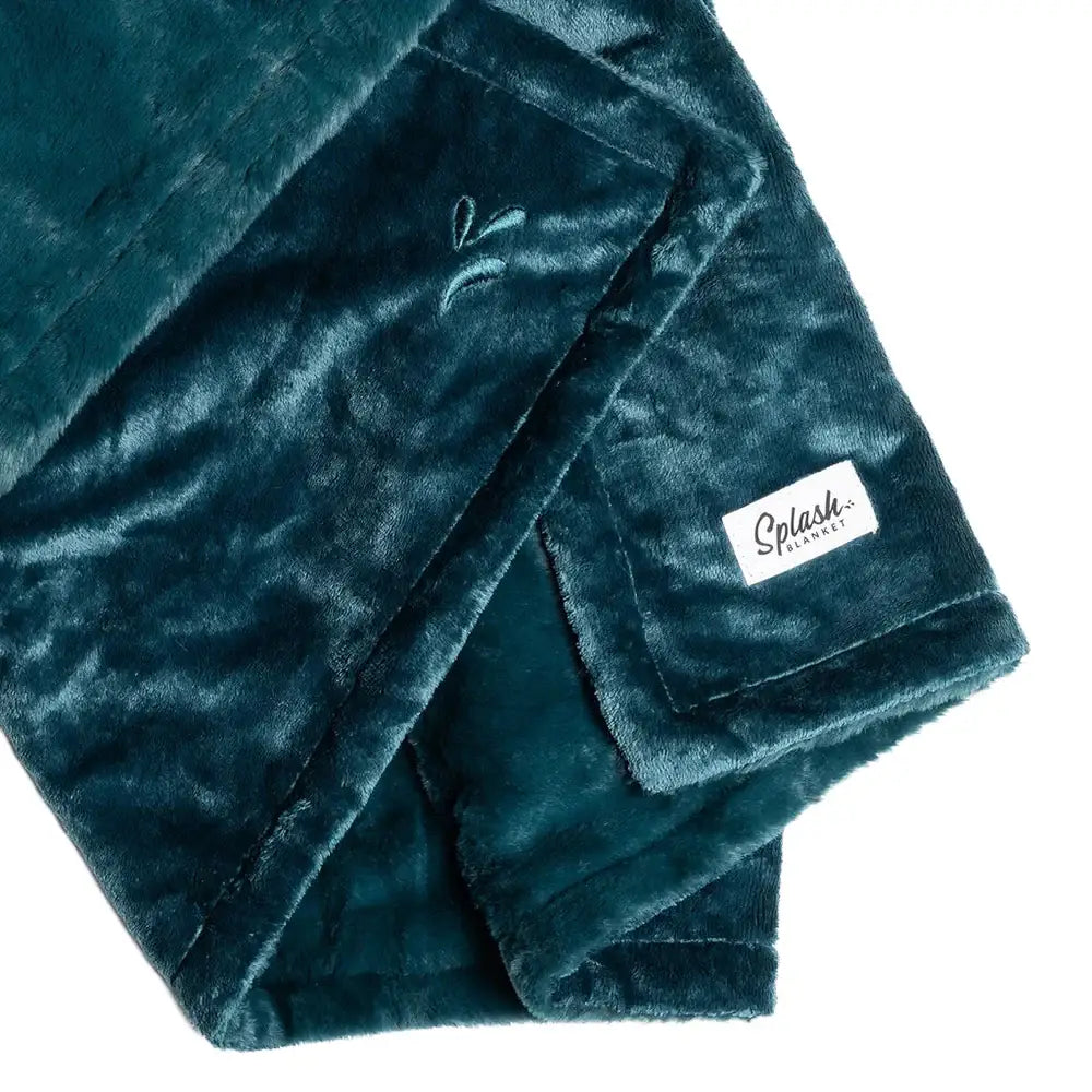 Splash Blanket Furlush Waterproof – Plush Velvet & Faux Rabbit Fur Medium / Emerald