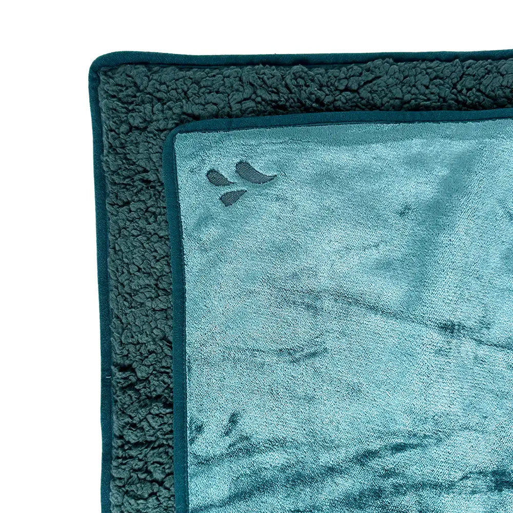 Splash Blanket OG Waterproof – Dual-Sided Sherpa & Micro-Velvet Small / Emerald