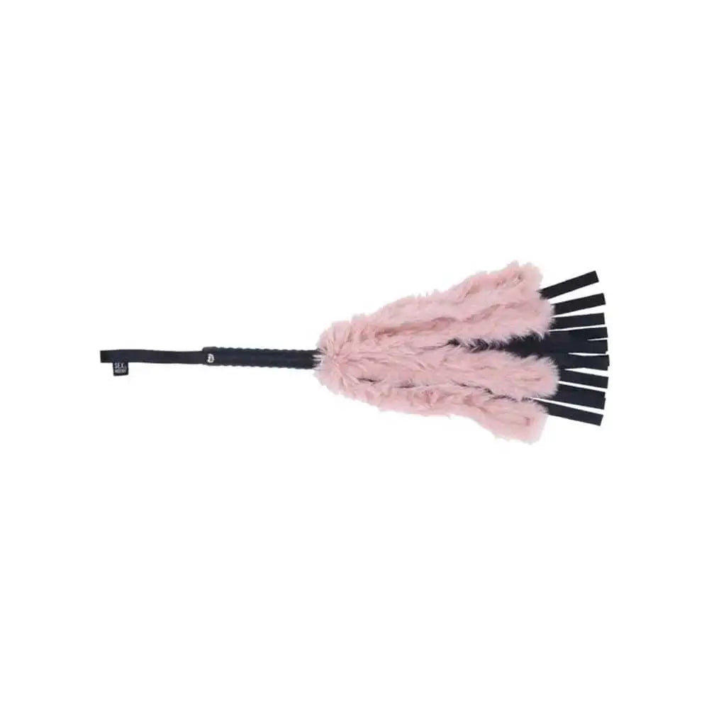 Sportsheets® Sex & Mischief® Brat Faux Fur Flogger - Rolik®