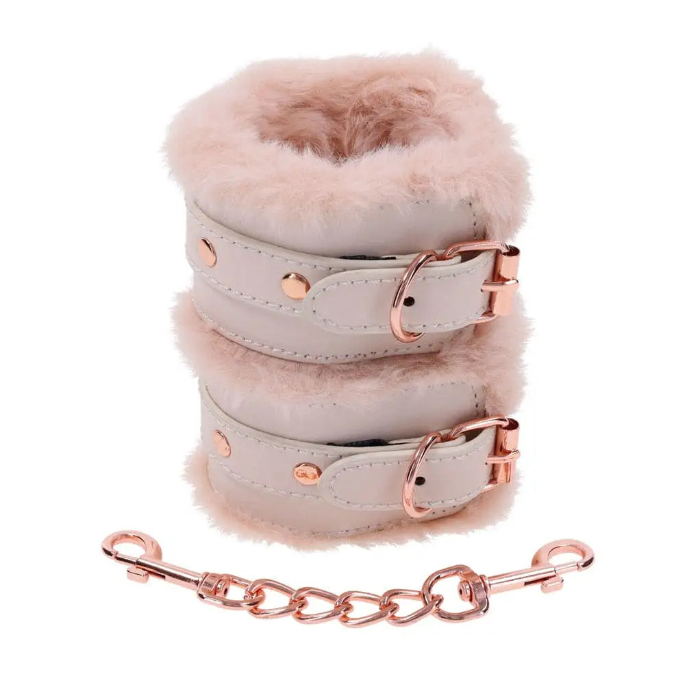 Sportsheets® Sex & Mischief® Peaches ‘n CreaMe Fur Handcuffs - Rolik®