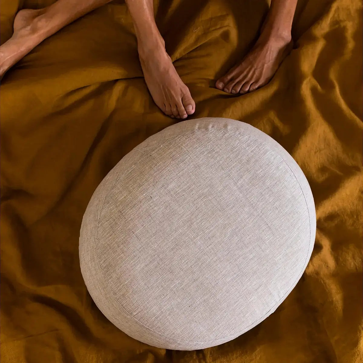 Tabu Group The Prim - A Wedge Pillow for Partners