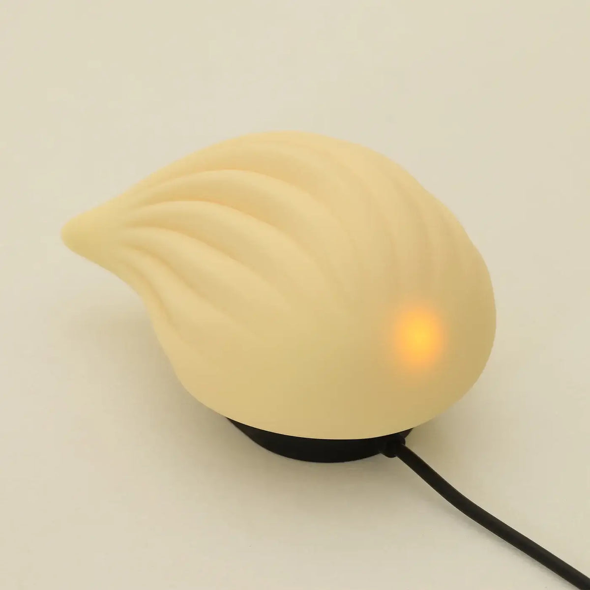 Tenga® Iroha+ Kushi Vibrator – Ribbed Clitoral Vibe 7 Modes Cream
