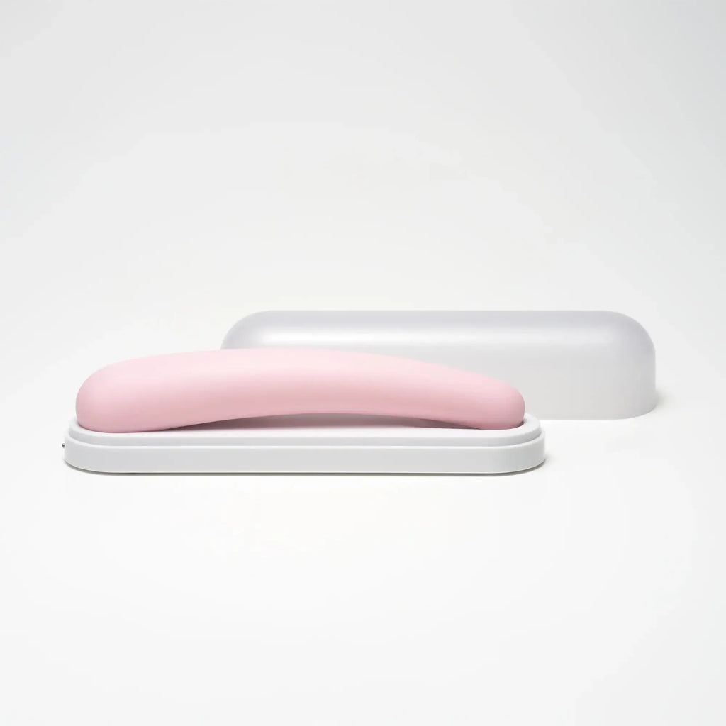 Tenga® iroha Mikazuki Vibrator – Crescent-Shaped G-Spot & Clitoral Vibe 8 Modes
