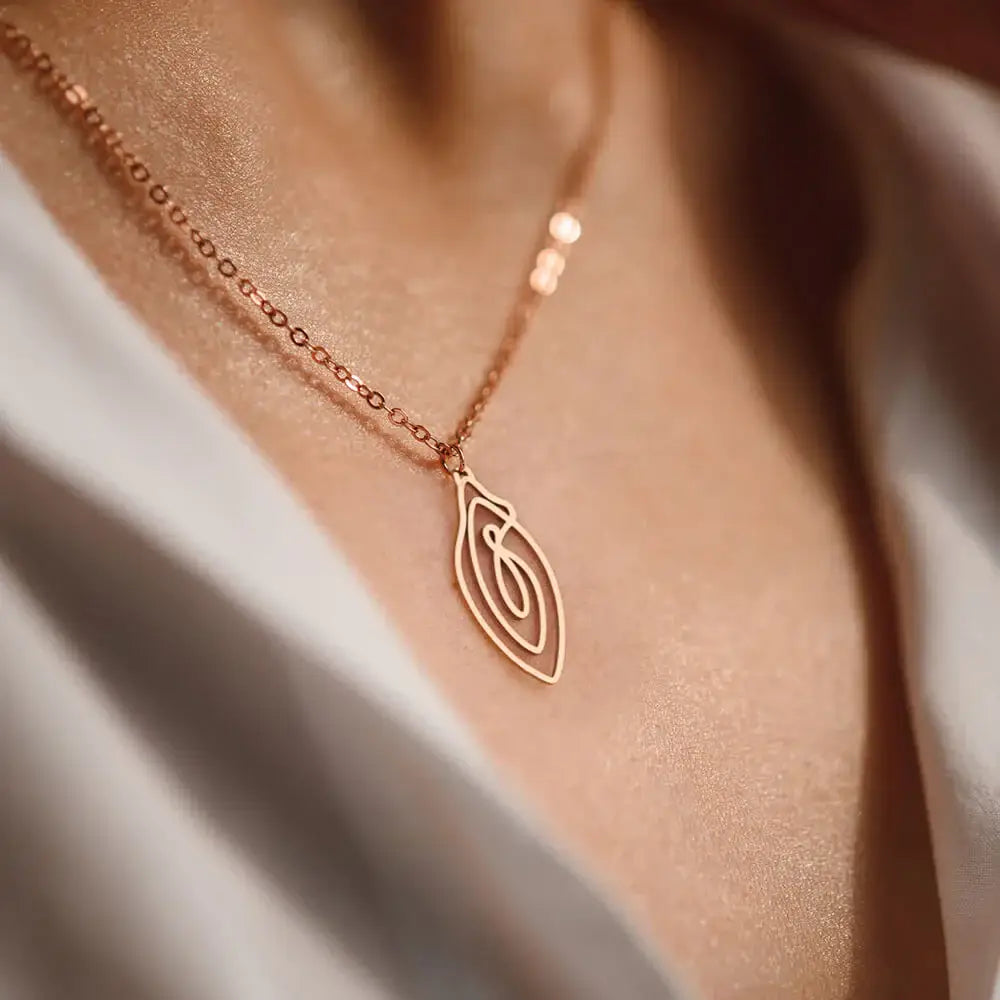 Rose Gold Vulvii Vulva Necklace