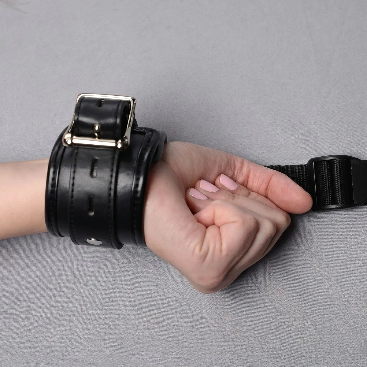 XR Brands® Brands Strict Deluxe Bed Restraint Kit – Padded Cuffs & Adjustable Straps Black