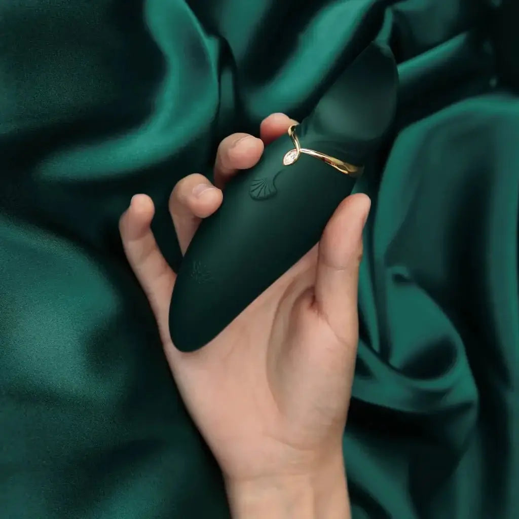 Zalo Hero Clitoral PulseWave™ Vibrator - Rolik®