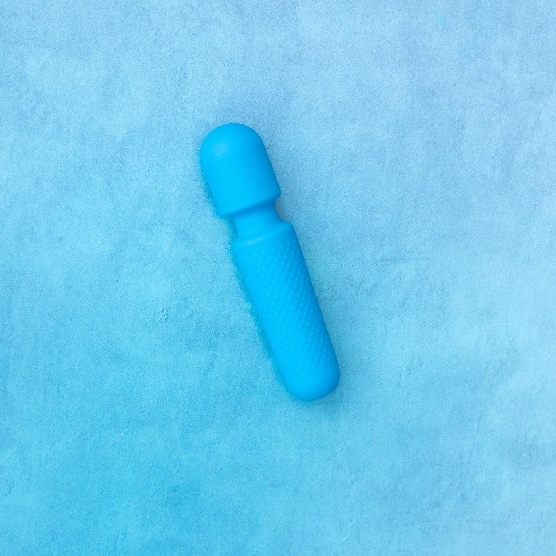 Emojibator® Tiny Wand Vibe Blue - Rolik®